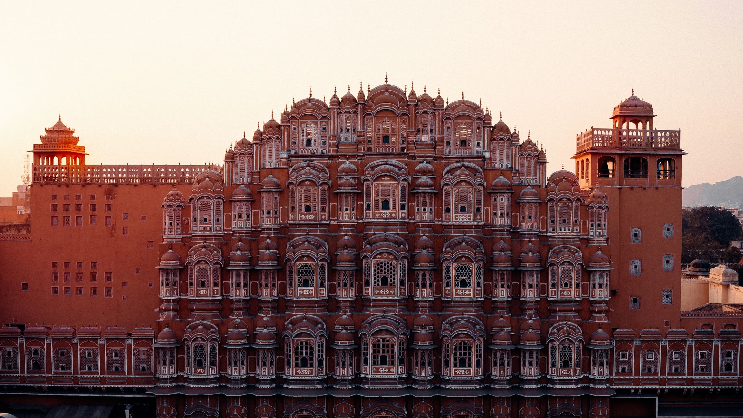 Hawa Mahal glowing at golden hour in Jaipur's Pink City
