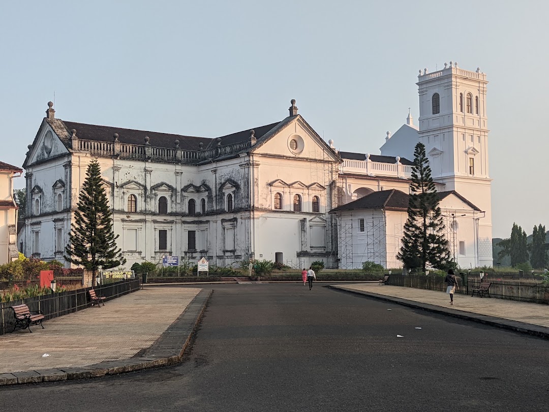 South Goa Taxi Tour with Expert Tourist Guide